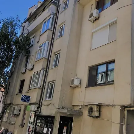 Barantiev Mansard Apartment Burgas